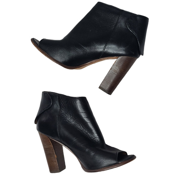 Coach Women's Labelle Booties Black Size 7 - Picture 3 of 12